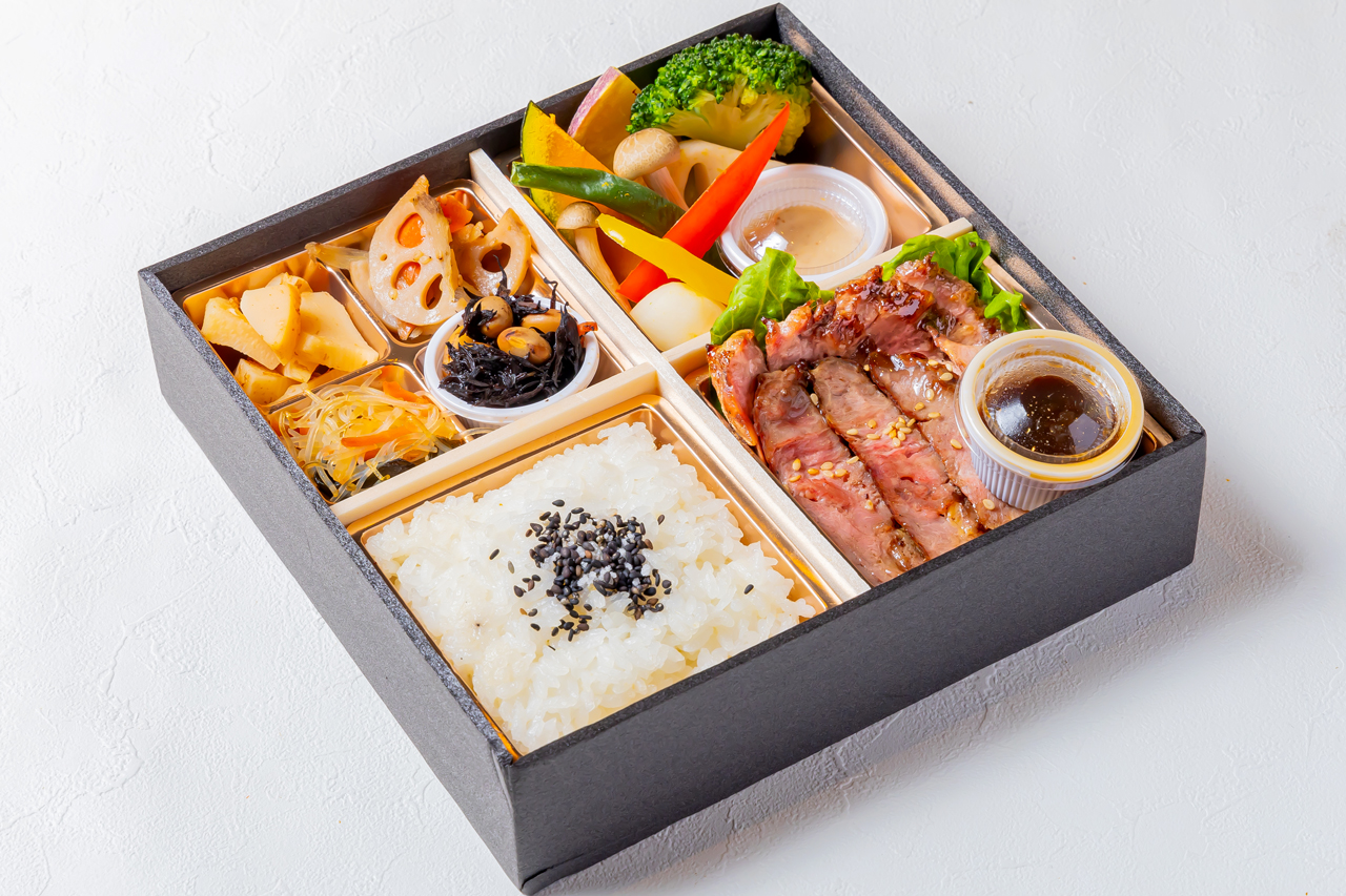 季節の副菜白ごはんとステーキ和御膳